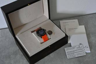 Thumbnail von H.Moser & Cie. Pioneer Centre Seconds DLC Funky Blue 3200-1205