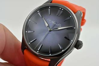 Thumbnail von H.Moser & Cie. Pioneer Centre Seconds DLC Funky Blue 3200-1205