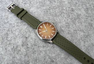 Thumbnail von H.Moser & Cie. Pioneer Amber Sand Bucherer Limited Edition of 88 pieces
