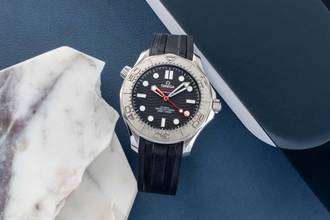 Thumbnail von Omega Seamaster Diver 300 M ''Nekton'' Edelstahl / Titan Ref. 210.32.42.20.01.002 B&P 2024