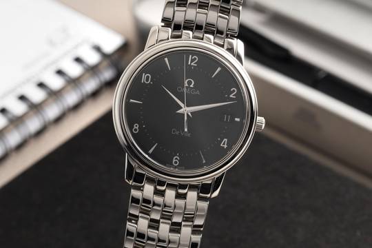  Omega De Ville Edelstahl Quarz Herrenuhr Ref. 4510.52.00 