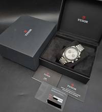 Thumbnail von Tudor Black Bay Chrono M79360N-0014 Jubilee Bracelet White dial Unworn/New Condition Full Set 4-2026