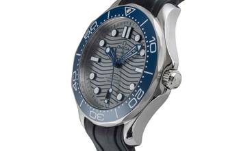 Thumbnail von Omega Seamaster Diver 300 M Steel Automatic Men's Watch 210.32.42.20.06.001 B&P