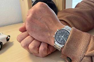 Omega Speedmaster Professional Moonwatch German delivery First owner from 2021