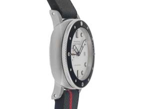 Thumbnail von Panerai Submersible Luna Rossa Ref.PAM01579 2026 Full Set Ungetragen Submersible Luna Rossa