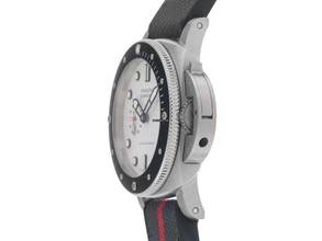 Thumbnail von Panerai Submersible Luna Rossa Ref.PAM01579 2026 Full Set Ungetragen Submersible Luna Rossa