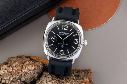  Panerai Radiomir Black Seal Stahl Handaufzug Herrenunhr Ref. PAM00754 B&P 2019 