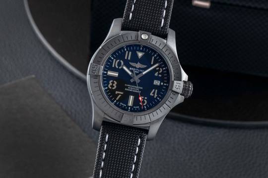  Breitling Avenger Seawolf Automatic 45 Seawolf Night Mission V17319101B1X1 