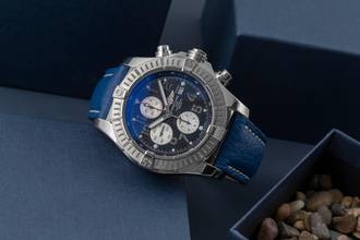 Thumbnail von Breitling Super Avenger Chronograph Steel Automatic Ref. A1337011/A562 Papers