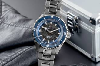 Rado Captain Cook High-Tech Ceramic / Titanium Automatic Ref. 01.734.6128.3.020 B&P
