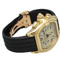 Thumbnail von Cartier Roadster Chronograph Xl 18K. gold Champgane dial Ref. 2619 Full set