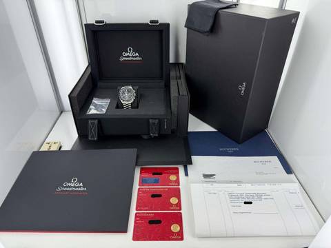  Omega Speedmaster Professional Moonwatch Co-Axial Master Chronometer 