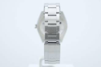 Thumbnail von Rolex Oyster Perpetual 41 Green Dial - With Box And Papers - 124300 2022