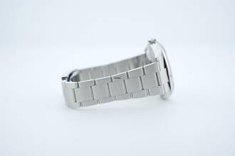 Thumbnail von Rolex Oyster Perpetual 41 Green Dial - With Box And Papers - 124300 2022