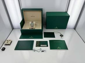 Thumbnail von Rolex Oyster Perpetual 31 Pistachio Dial