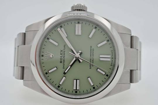  Rolex Oyster Perpetual Automatik 134300 Pistachio Green 