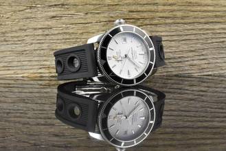 Thumbnail von Breitling Superocean Heritage 42 Stratus Silver Dial A1732124 Black Rubber