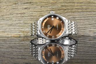  Omega De Ville Hour Vision Co-Axial Master Chronometer Salmon Sunburst Dial - MINT - Full Set 