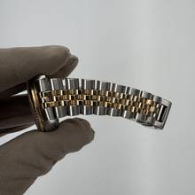 Thumbnail von Rolex Datejust 31 68273 Medium 31MM Jubilee champagne dial 1991