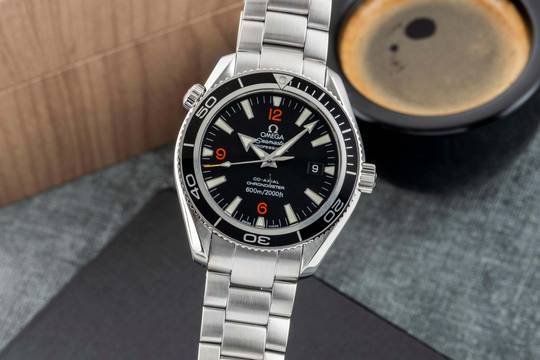  Omega Seamaster Planet Ocean 600M Automatik Co-Axial Ref. 2201.51.00 Papiere 