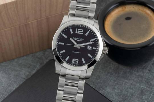  Longines Conquest Classic Edelstahl Herrenuhr Ref. L3.759.4.58.6 B&P 2018 