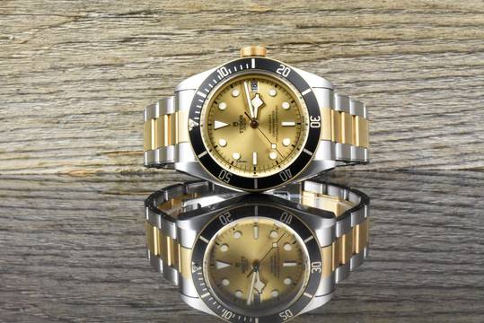  Tudor Black Bay S&G Heritage S&G 79733N-0004 Champagne Sunray-Dial unpoliert B&P 2021 