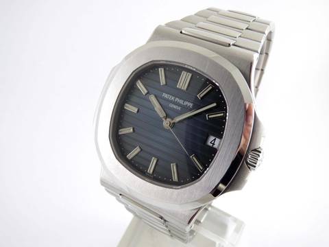  Patek Philippe Nautilus LED Dial NEAR NOS condition 