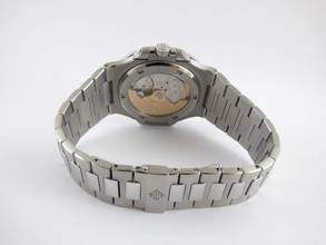 Thumbnail von Patek Philippe Nautilus LED Dial NEAR NOS condition