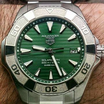  TAG Heuer Aquaracer Professional 200 Solargraph NEW FULL SET 