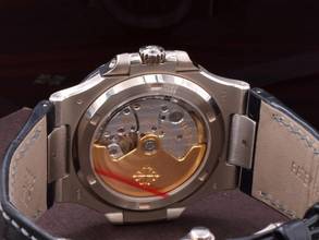Thumbnail von Patek Philippe Nautilus Rare 2008 Geneva Seal White Gold Like New Full Set Ita