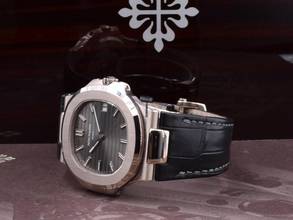 Thumbnail von Patek Philippe Nautilus Rare 2008 Geneva Seal White Gold Like New Full Set Ita