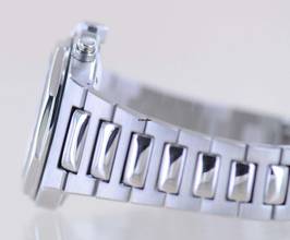Thumbnail von Girard Perregaux Laureato Chronograph Limited Olympico White Dial Sports watch B+P Top