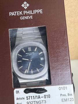 Patek Philippe Nautilus 5711/1A-010 Nautilus Blue NEU B + P . Deutsche Auslieferung-SEALED Full Set-Sealed-Kapitalanlage-Sammleruhr !