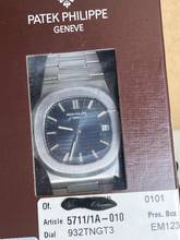 Thumbnail von Patek Philippe Nautilus 5711/1A-010 Nautilus Blue NEW B + P. German delivery - SEALED Full Set - Sealed - Investment piece - Collector's watch!