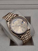 Thumbnail von Rolex Day-Date 40 40mm 228238 Champagne dial Very Good Full Set 5-2022