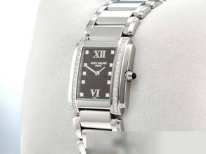 Thumbnail von Patek Philippe Twenty~4 Twenty 4 4910 2006 Edelstahl Diamanten Damen Stahl Medium Steel Black Dial