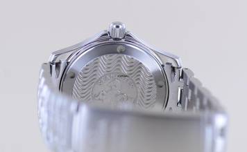 Thumbnail von Omega Seamaster Diver 300 M Electric Blue Dial Schwertzeiger Quartz rar 36 mm Unisex