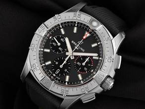 Thumbnail von Breitling Avenger B01 Ref.AB0147101B1X1 2026 Full Set Ungetragen Avenger B01 Chronograph Textil Leder Faltschließe