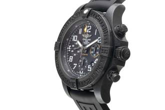 Thumbnail von Breitling Avenger Hurricane Chronograph Automatik Breitlight XB0180