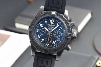 Thumbnail von Breitling Avenger Hurricane Chronograph Automatik Breitlight XB0180