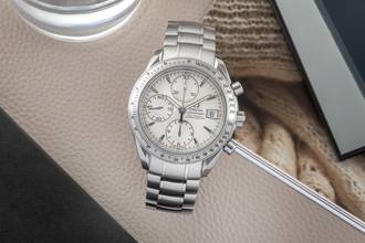 Thumbnail von Omega Speedmaster Date Chronograph Stahl Automatik Ref. 3211.30.00