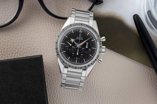  Omega Speedmaster Trilogy 1957 Chronograph Handaufzug 311.10.39.30.01.001 B&P 