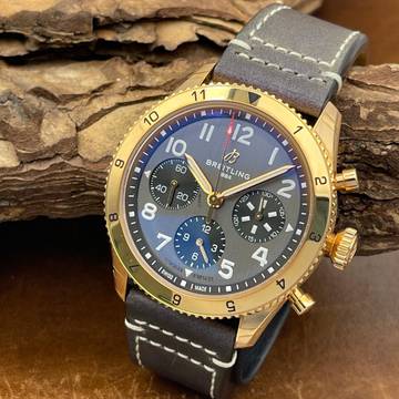  Breitling Super AVI Classic Avi Chrono 42 P-51 Mustang - NEUWARE - FS 2026 - Ref. R233801A1B1X1 