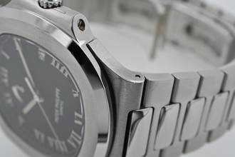 Thumbnail von Patek Philippe Nautilus Black Dial Steel Steel 3710/1 Vintage Power Reserve Extract Service 2024
