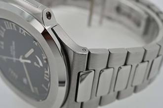 Thumbnail von Patek Philippe Nautilus Black Dial Steel Steel 3710/1 Vintage Power Reserve Extract Service 2024