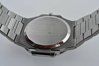 Thumbnail von Patek Philippe Nautilus Black Dial Steel Steel 3710/1 Vintage Power Reserve Extract Service 2024