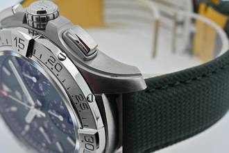 Breitling Avenger B01 Chronograph 42 AB0146101L1X1 Green Dial