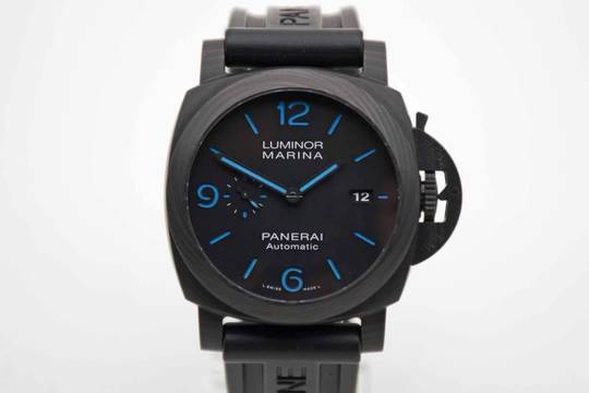 Panerai Luminor Marina Carbotech PAM01661 Fullset Garantie bis 08/2028