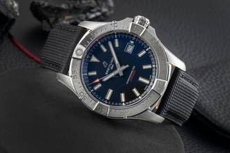 Thumbnail von Breitling Avenger 42 Steel Automatic Men's Watch Ref. A17328101B1X1