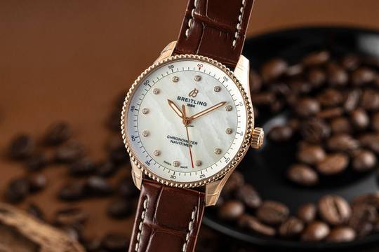  Breitling Navitimer 32 18k Rotgold Diamond Dial Lady R77320E61A1P1 